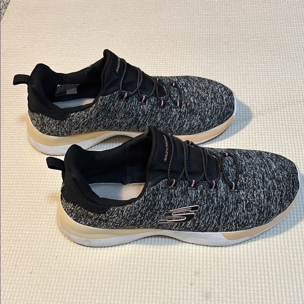 Women’s Sketchers Sneakers